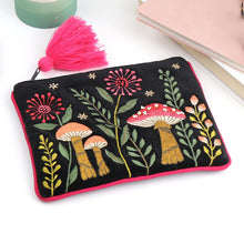 Load image into Gallery viewer, MIDNIGHT VELVET TOADSTOOLS ZIP PURSE WITH BRIGHT PINK TRIM AND TASSEL
