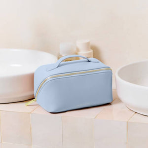 MEDIUM MAKE UP WASH BAG Blue Aura