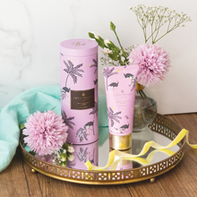 Load image into Gallery viewer, SARA MILLER SAVANNAH Hand Cream 100ml in Tin (Ostrich &amp; Palms)(Peony, Bergamot &amp; Amber)
